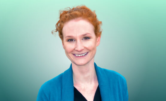 Hi, I'm Melissa. I'm a product designer with 15+ years experience.